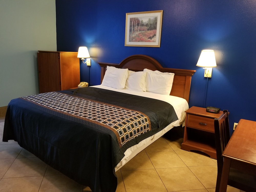 Texas Inn and Suites - Rio Grande Valley 8/62