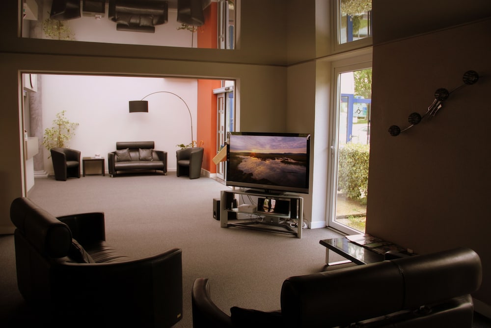 Agape Hotel Niort- Bessines 36/50