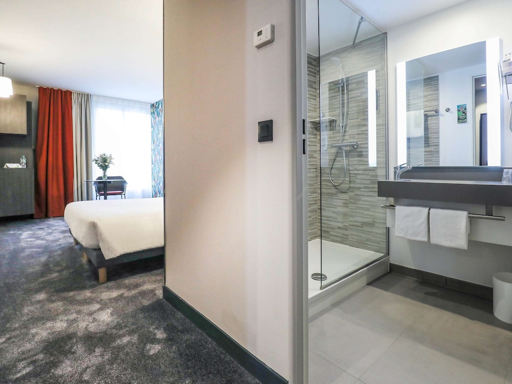 Ibis Styles Puteaux Paris La Defense 6/74
