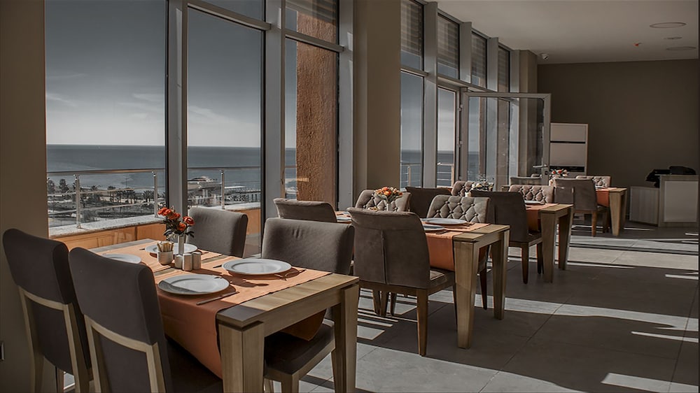Legend Business Hotel Batumi 24/27