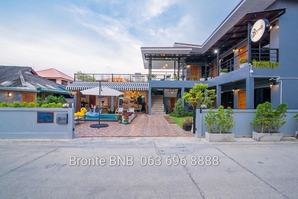 Bronte Bnb 67/78