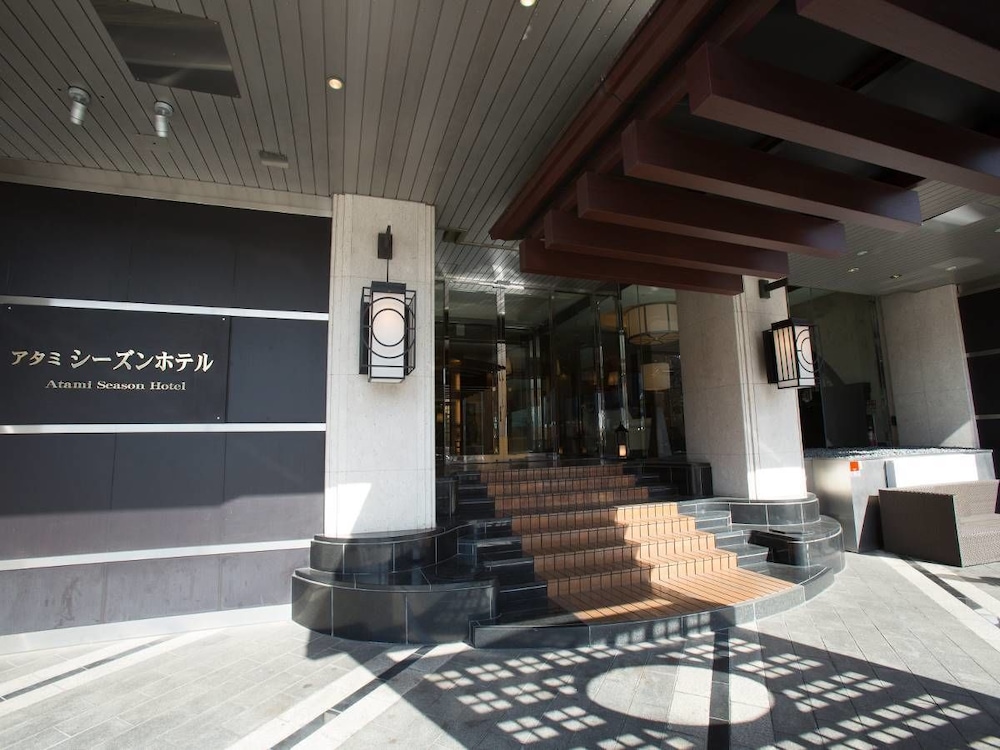 Atami Season Hotel 5/50