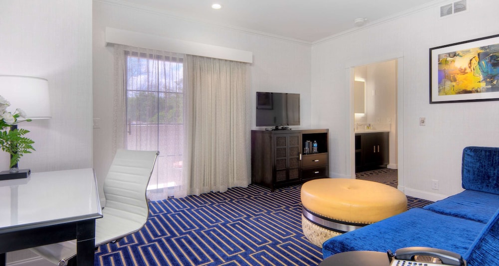 Best Western Plus Palm Court Hotel 29/42