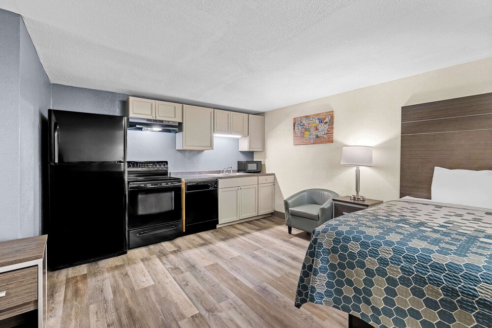 Econo Lodge Kingsport East 20/38