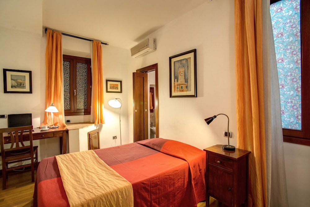 RESIDENZA DOMIZIA 10/28