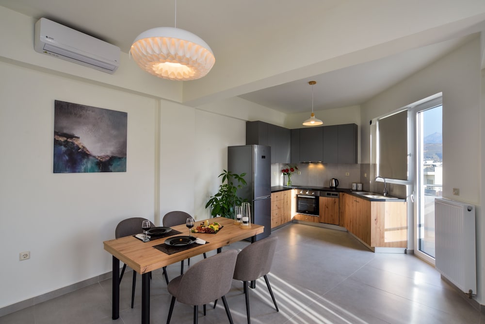 Elia Residences 44/59