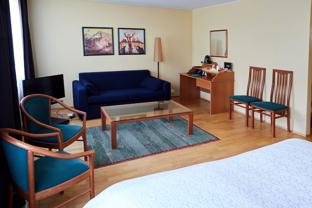 Fosshotel Lind 45/62