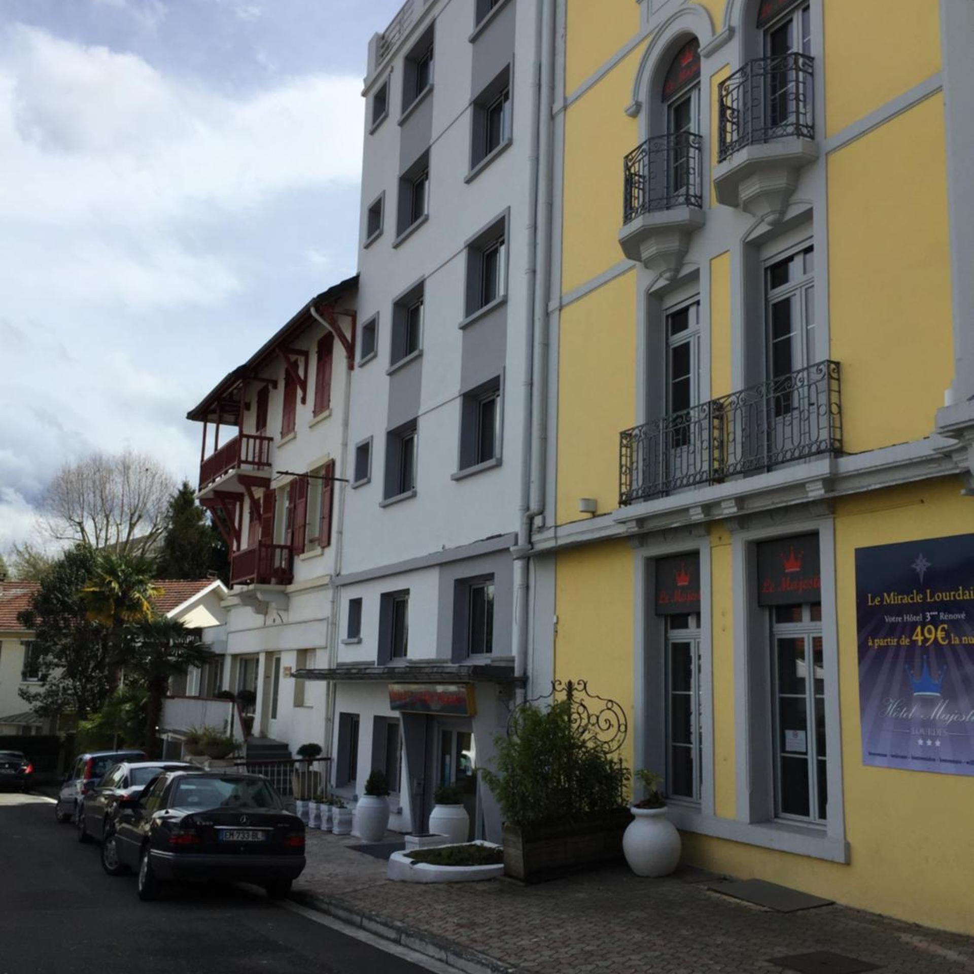 Le Petit Majestic 34/39