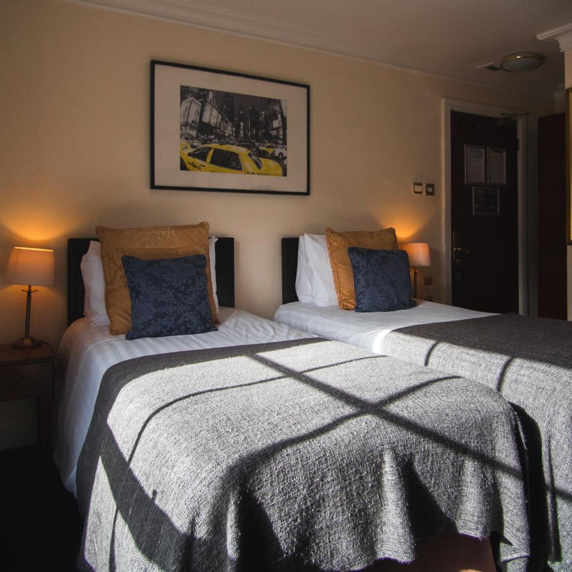 Room, Twin Beds