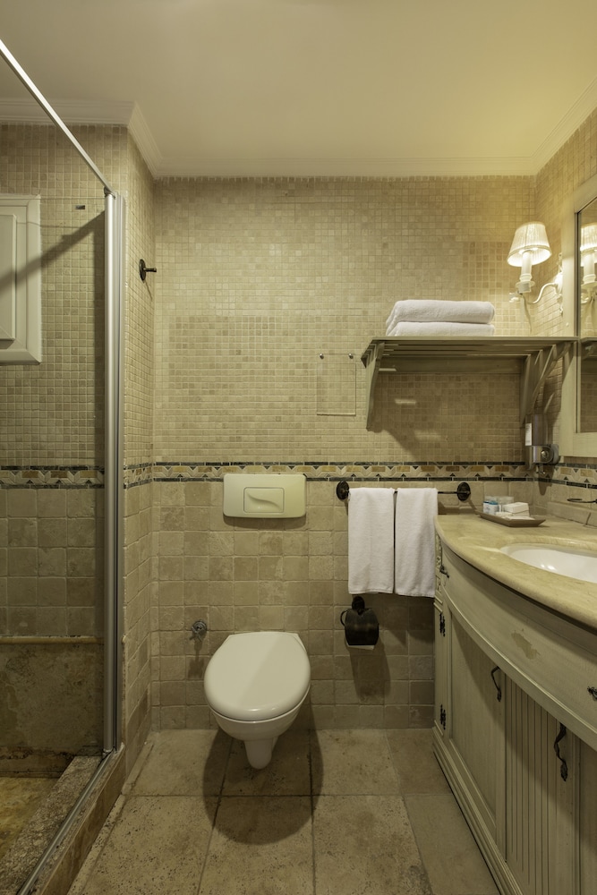 Deluxe, Queen Bed, Garden View, Alacati Beach Resort 3/3