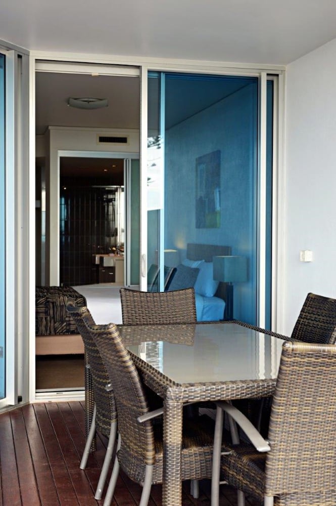 MANTA BARGARA RESORT 54/63