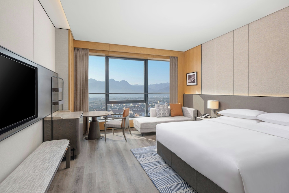Sheraton Pujiang 7/40