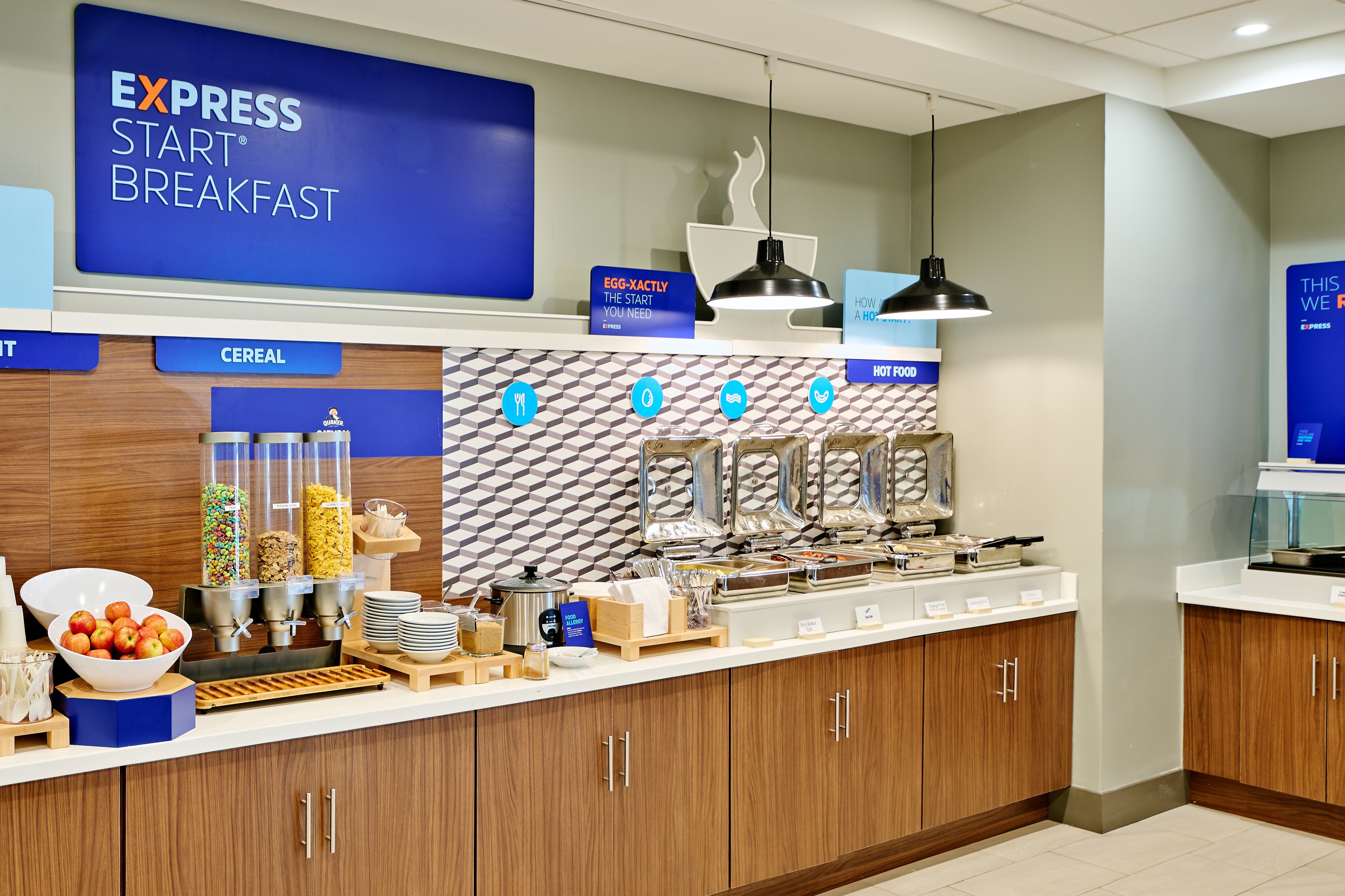 Holiday Inn Express & Suites DIAMOND 14/59