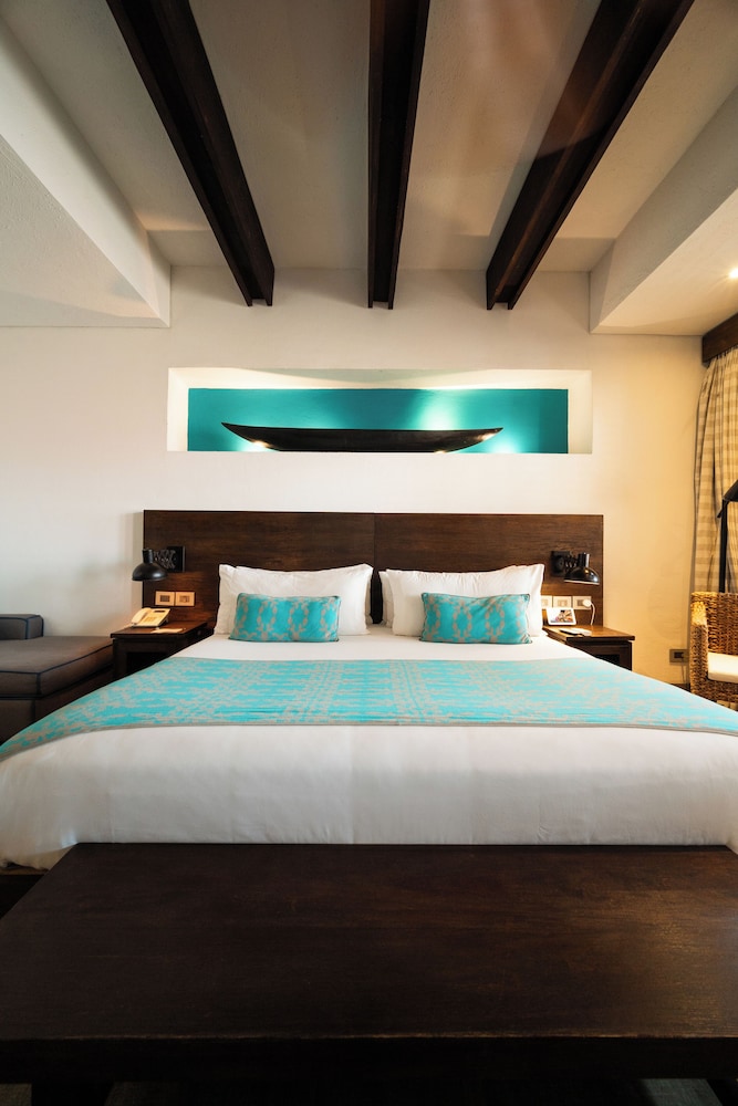 Sophia Hotel 40/65
