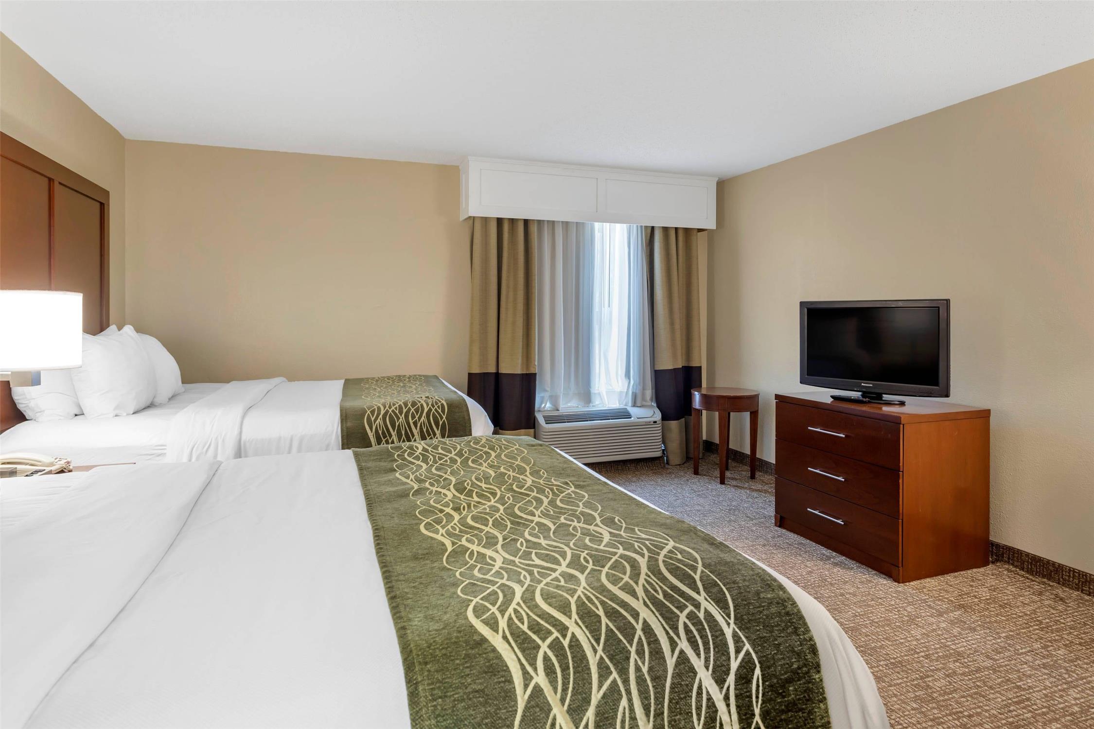 SUITE, 2 QUEEN BEDS