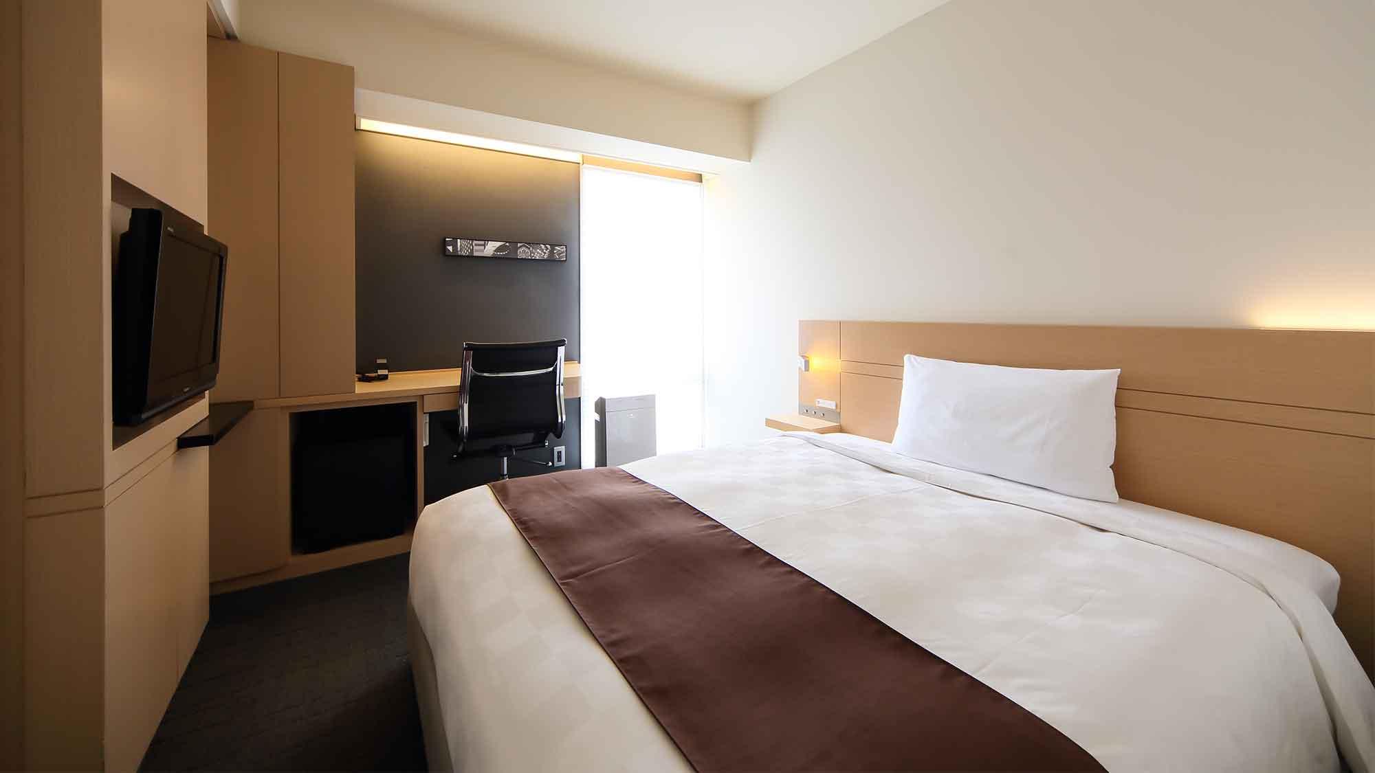 Standard, Double Bed, Unit Bath