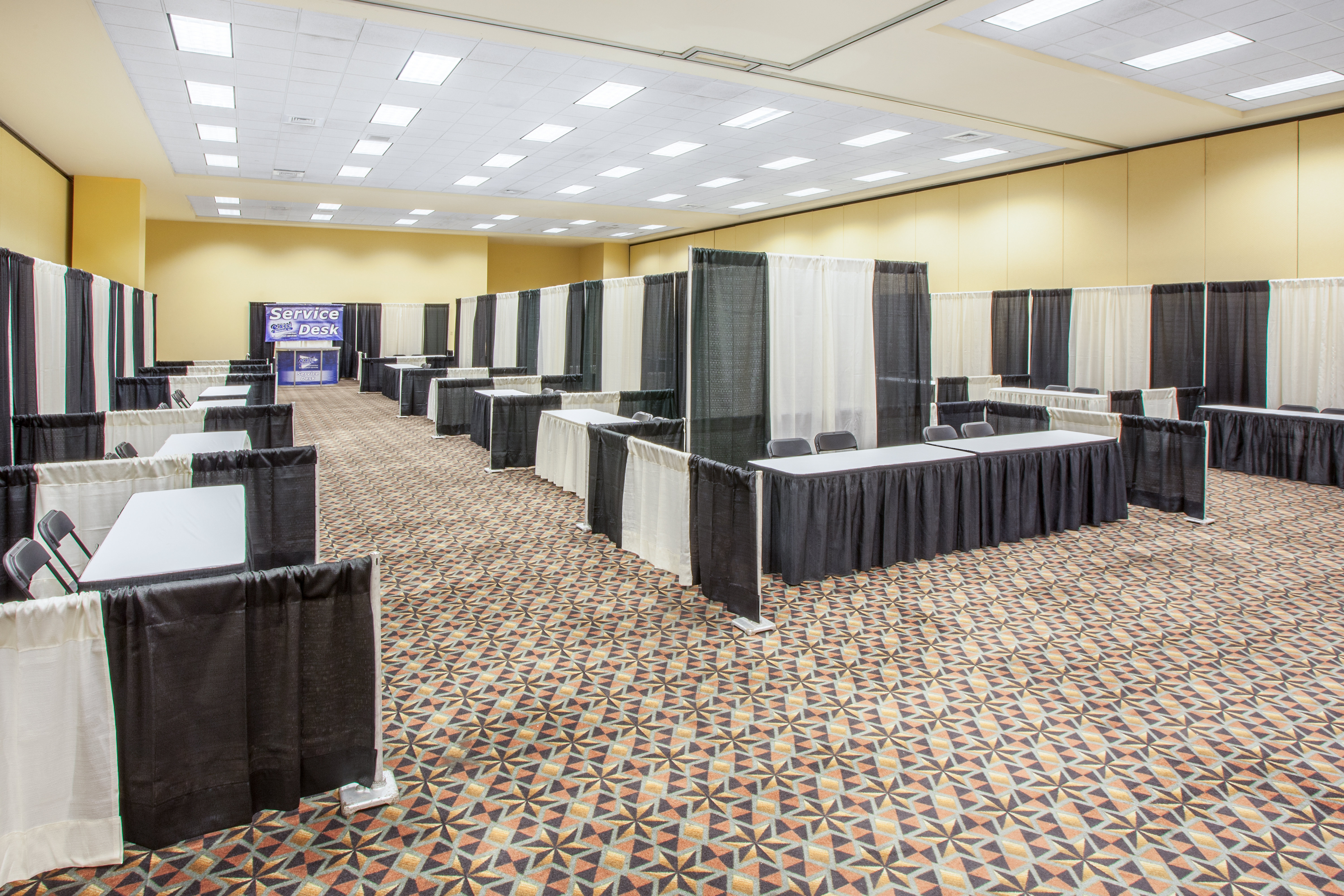 Crowne Plaza Springfield Convention CTR 72/77