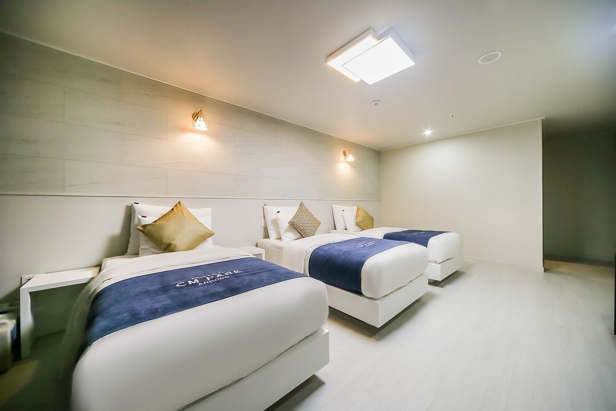 غرفة سوبيريور ثلاثية بسرير مزدوج وسريرين منفصلين، Andong Cm Park Hotel 4/10