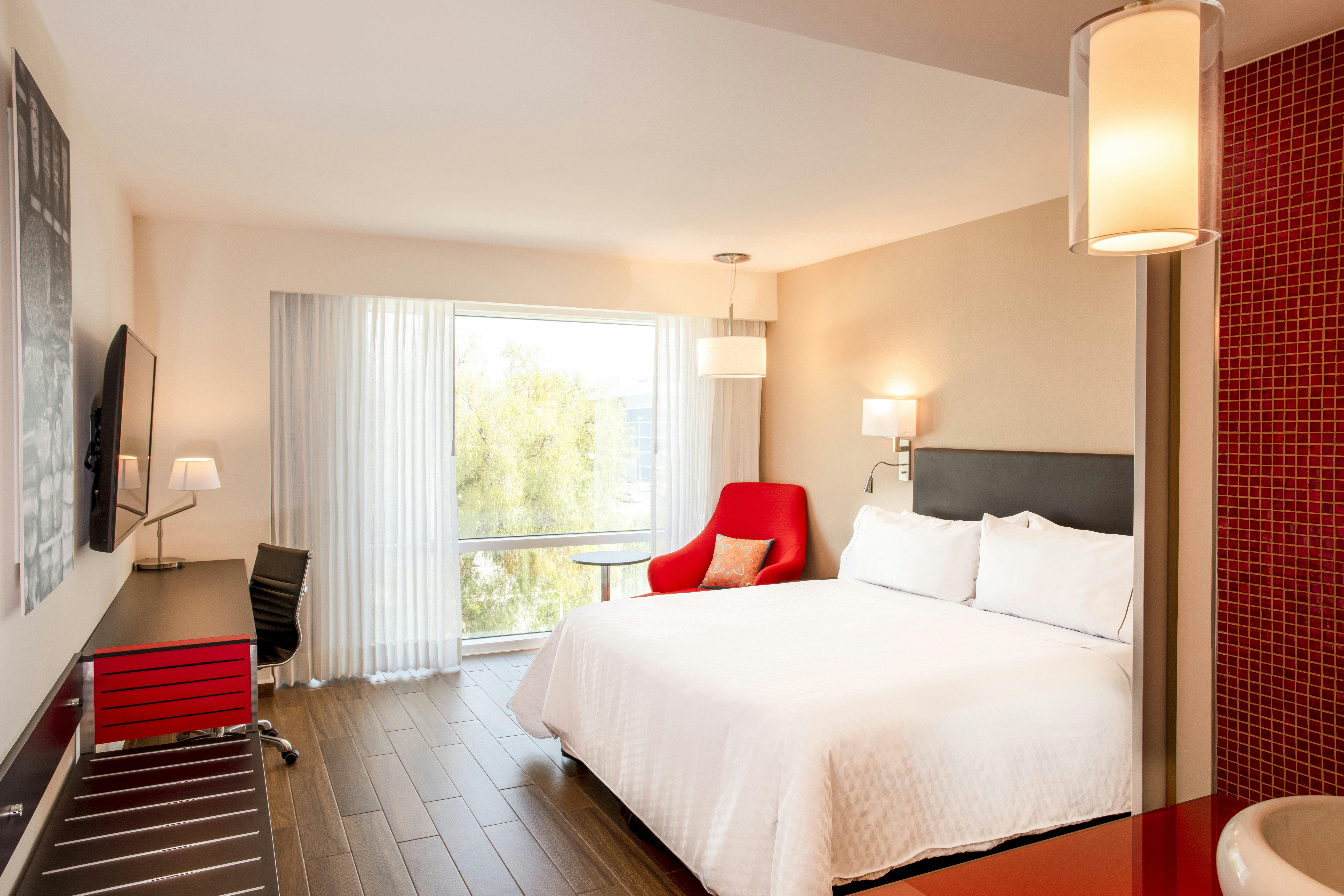 Superior, King Bed
