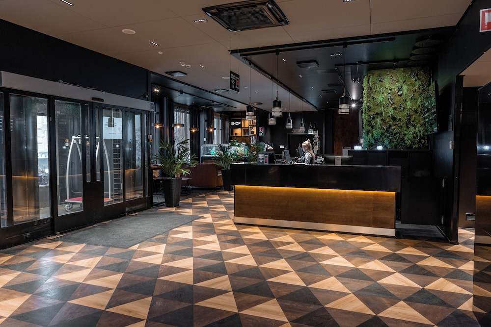 lobby