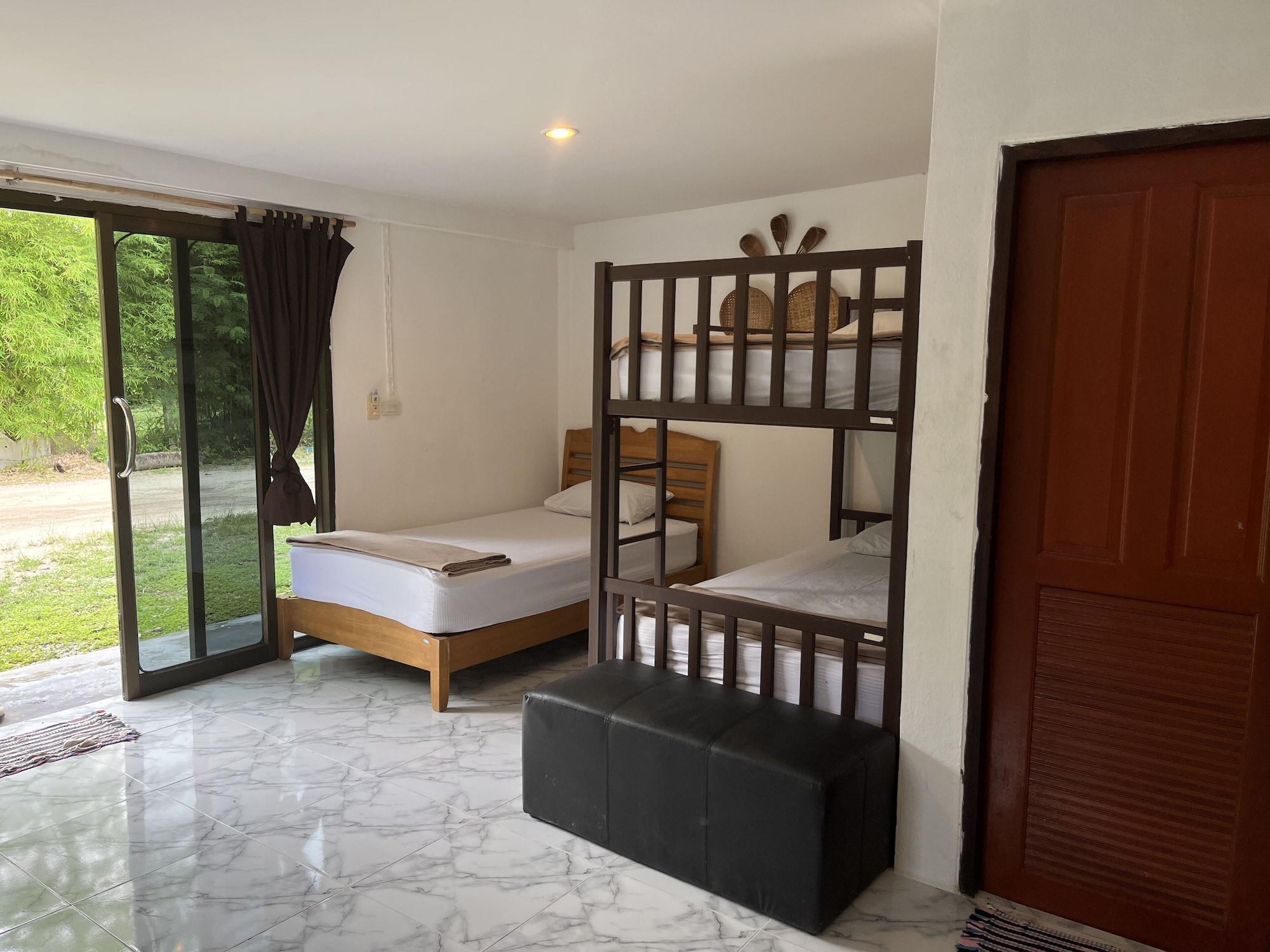 Phangan Great Bay Resort 8/55