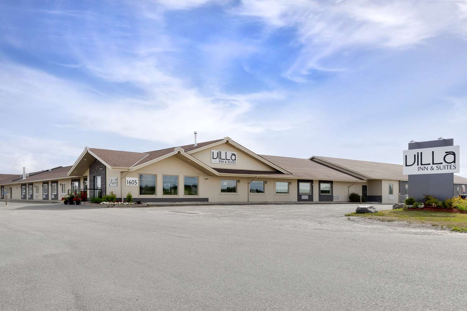 Villa Inn and Suites, SureStay Collection By Best Western 6/54