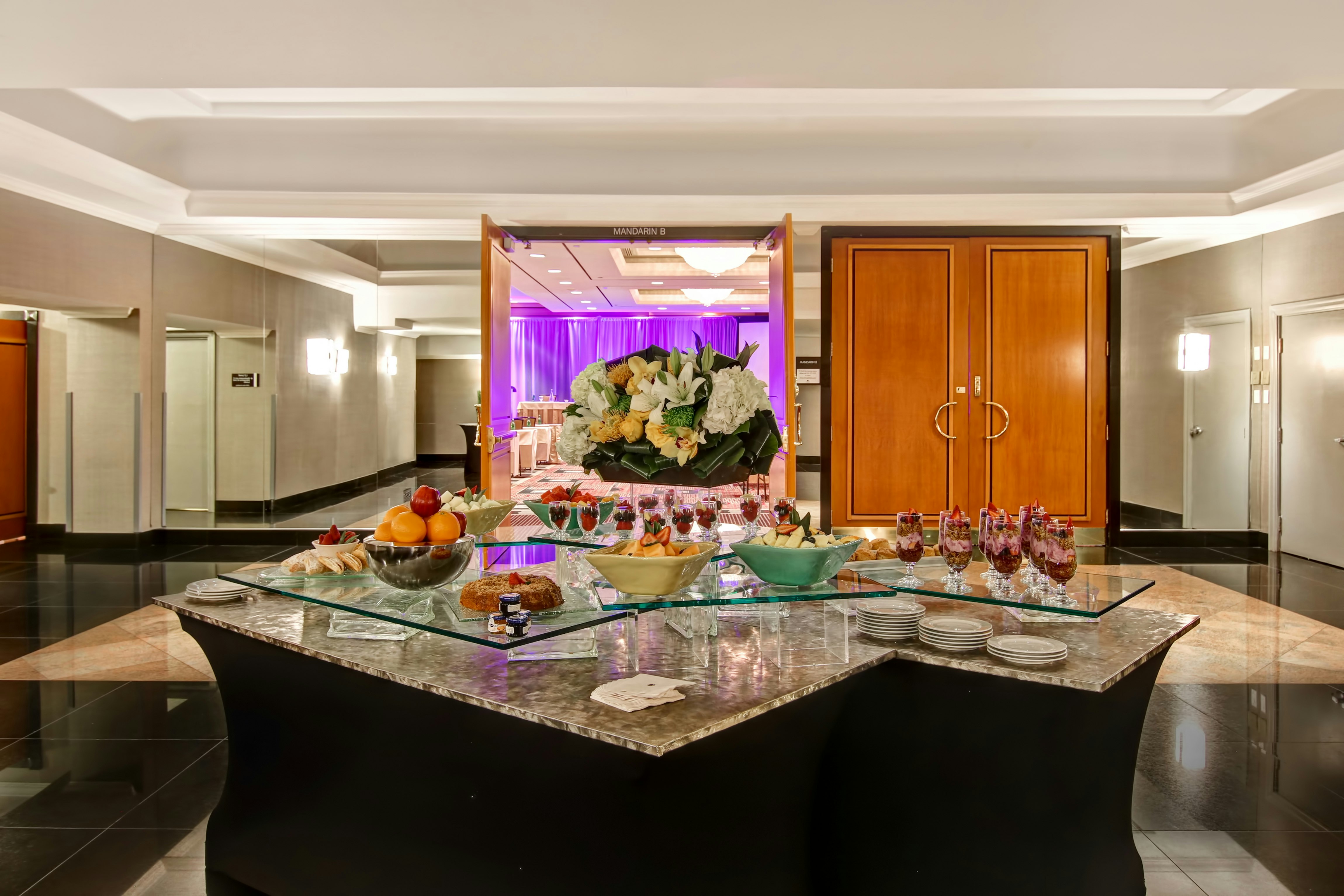 Doubletree By Hilton Hotel Toronto Downtown 42/83
