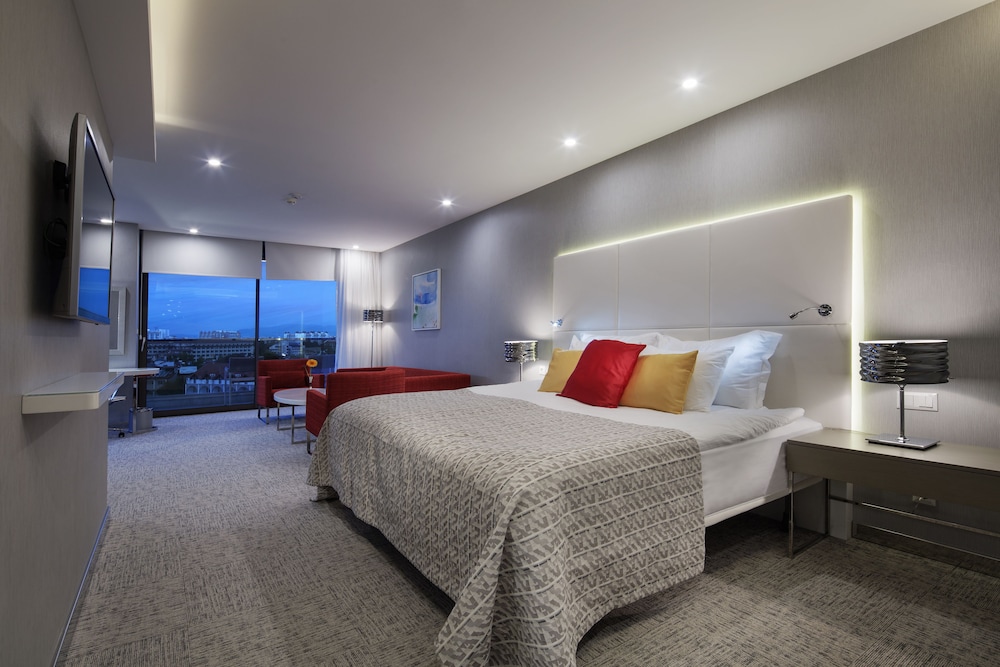 The Sense De Luxe Hotel 9/50