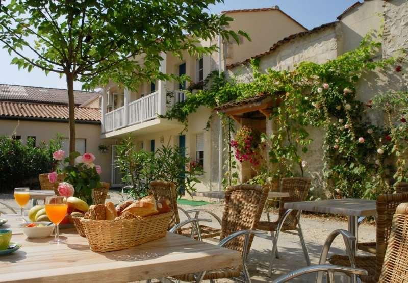 CITOTEL LE CHEVAL BLANC 41/50