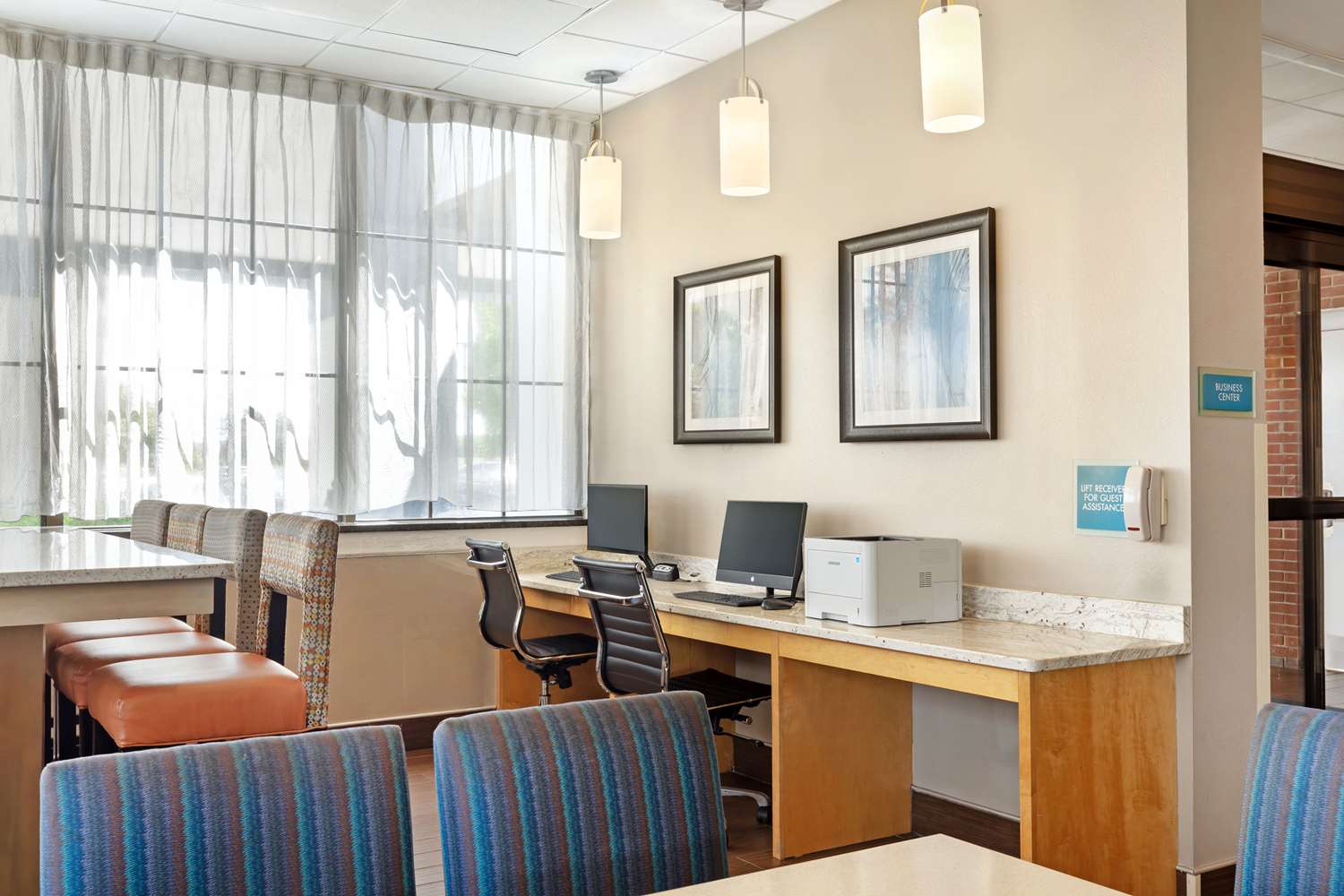 Best Western Hartford Hotel & Suites 52/59