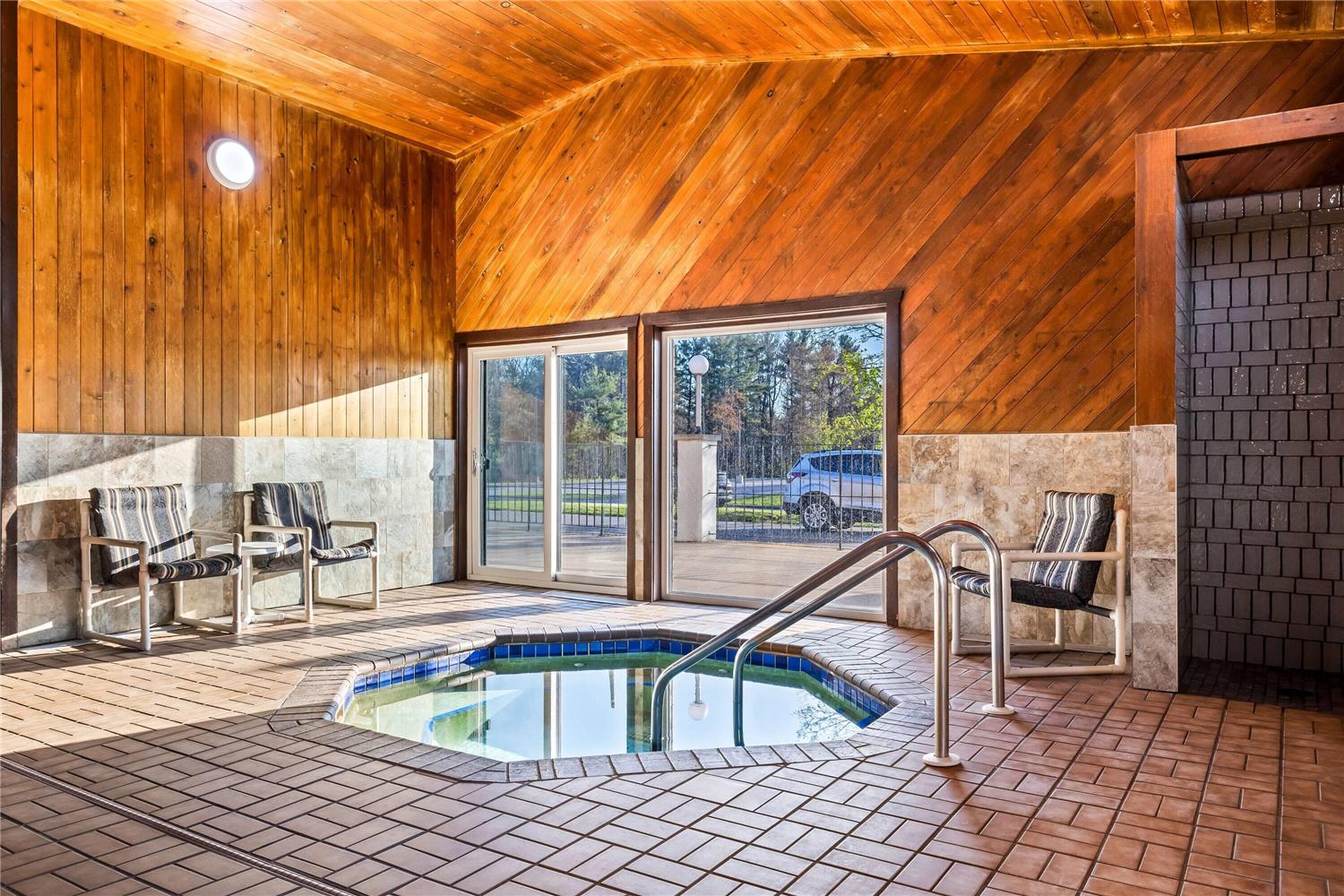 Days Inn By Wyndham Black River Falls 3/13