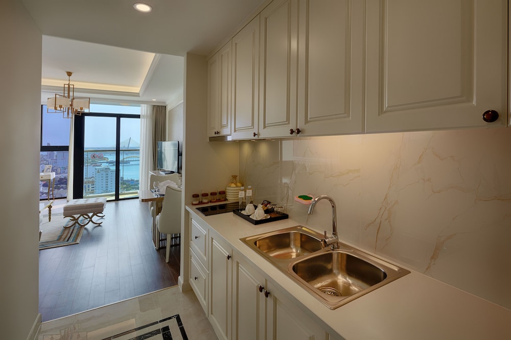 Melia Vinpearl Da Nang Riverfront 54/81
