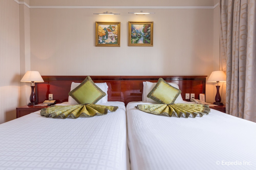 First Hotel 20/71