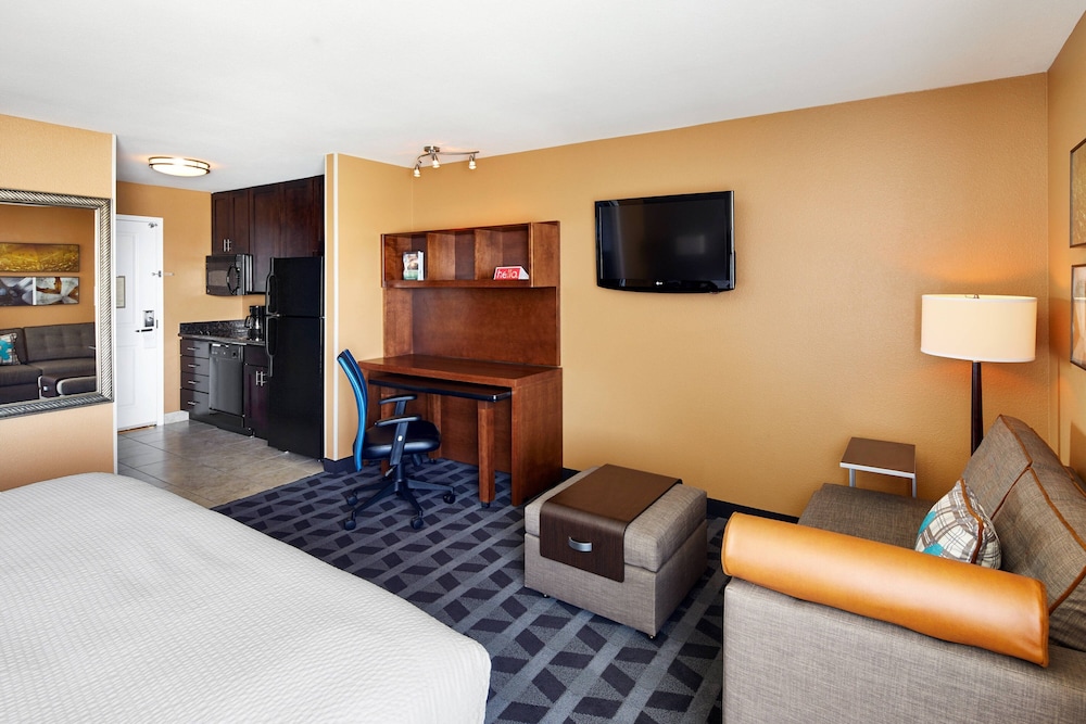 TownePlace Suites Midland 15/40