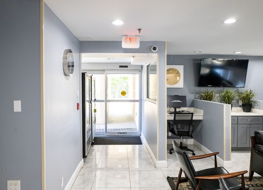 Days Inn by Wyndham College Park Atlanta Airport South 49/59