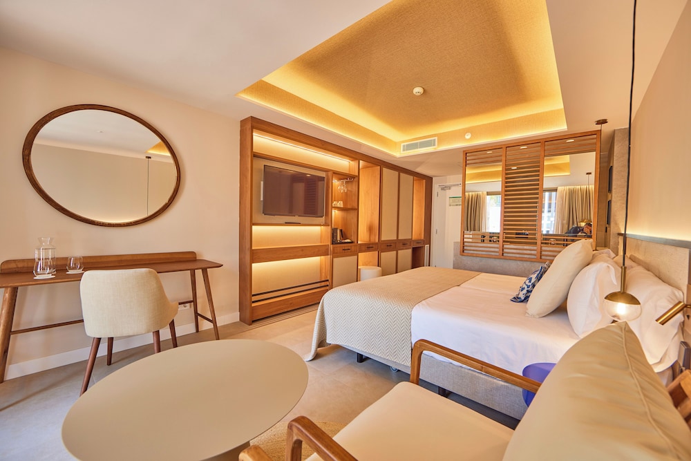 Universal Hotel Don Leon 24/71