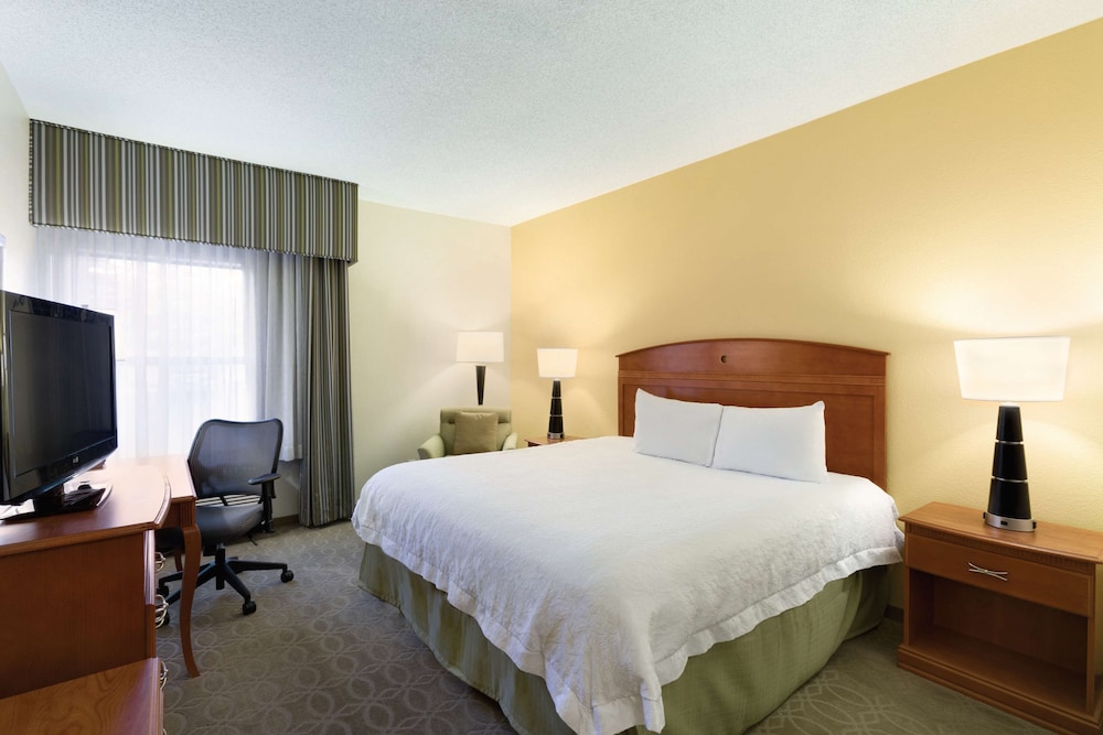 Hampton Inn Youngstown Boardman 7/33
