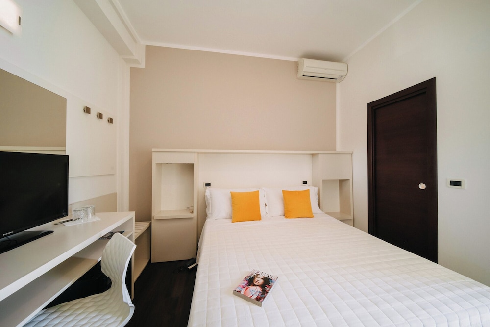 Hotel Lalla Beauty And Relax 13/63