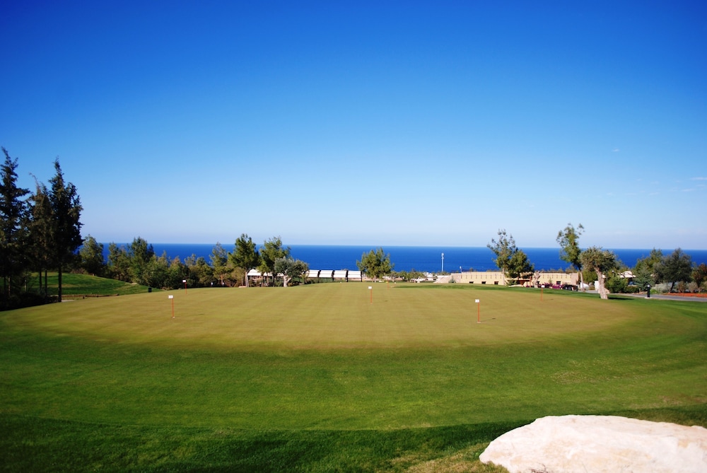 Korineum Golf & Beach Resort 29/33