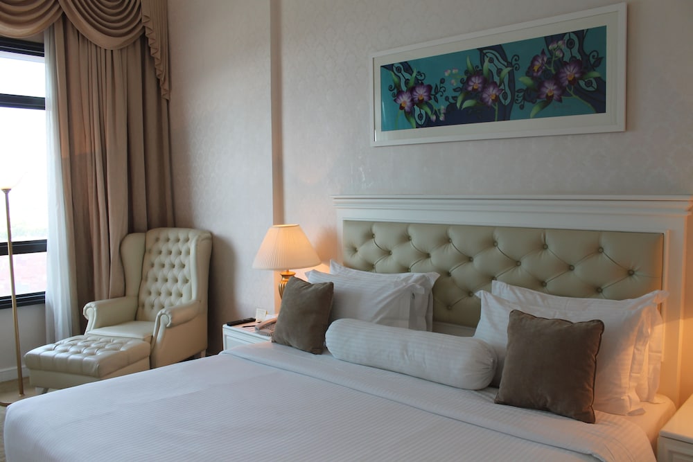 Royale Chulan Damansara 32/61