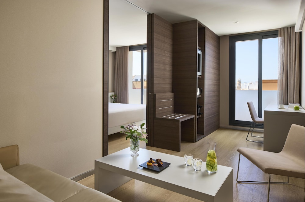 New Style, Junior Suite, with Extra Bed، Nh Castellon Mindoro 5/5