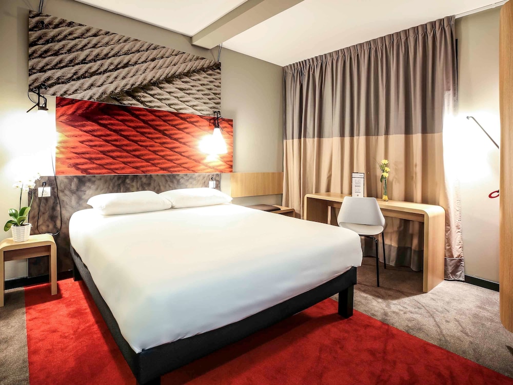Ibis Niort Est Mendes France 10/47