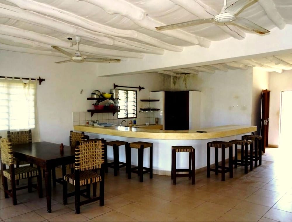 Doric Cottages Diani 28/50