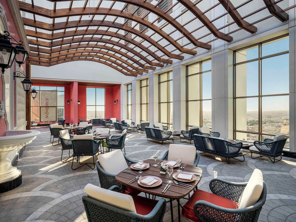 فندق وريزيدنس موفنبيك الرياض(Movenpick Hotel & Residences Riyadh) 45/57