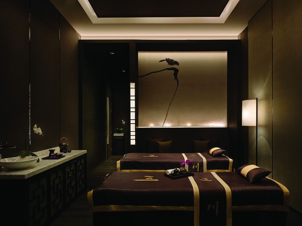 Langham Place Ningbo Culture Plaza 23/56