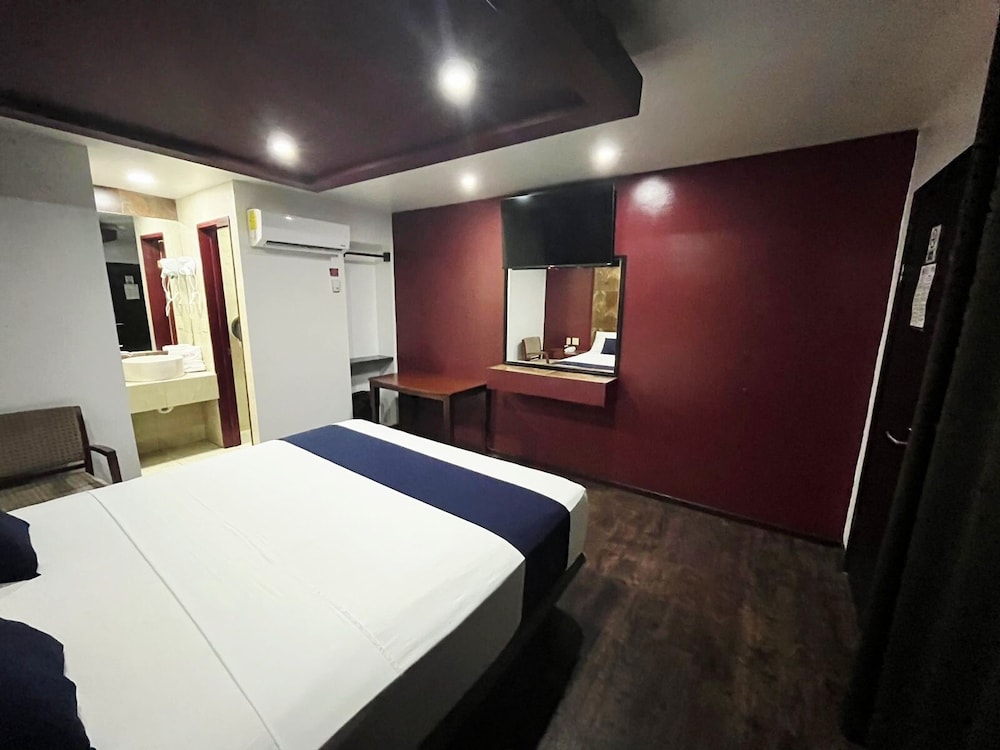 CAPITAL O Hotel Rose, Ensenada 23/48