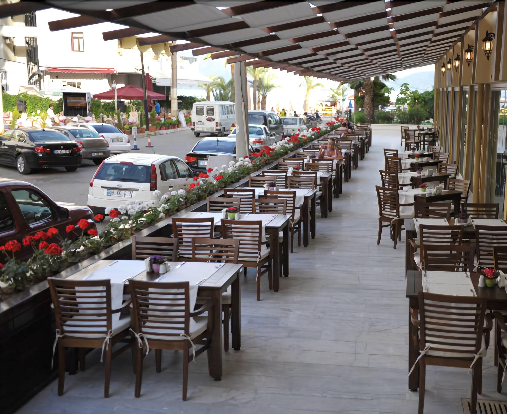 Mert Seaside Hotel 35/50