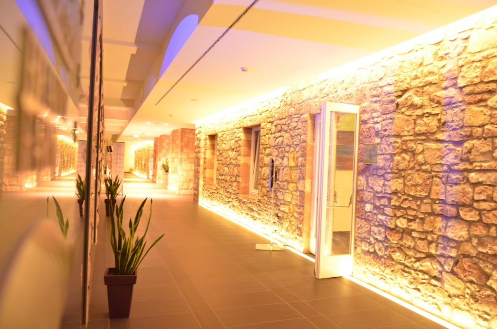 HOTEL CENACOLO(formerly Ora Hotel Cenacolo) 19/42