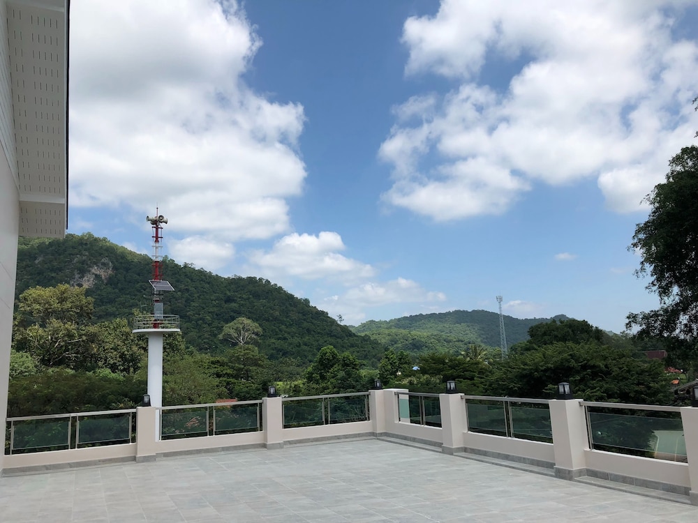 Ozone Hotel Khao Yai 37/44