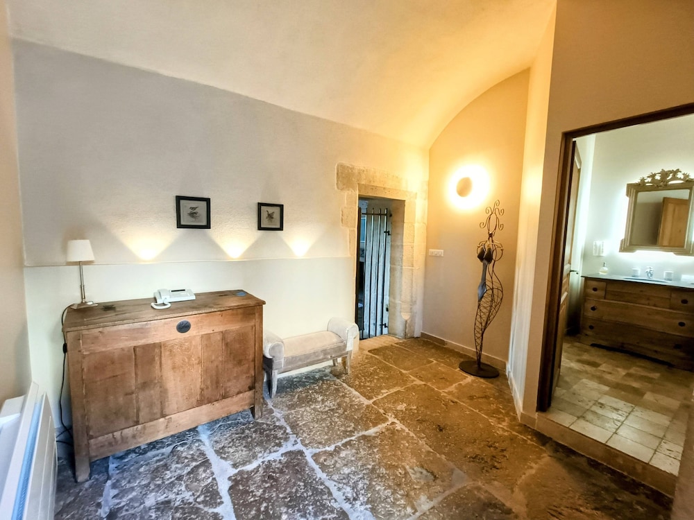 Les Chambres De La Renaissance 50/50